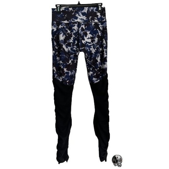 Fabletics Leggings Cashel Foldover Blue Floral Ruched Legs Athleisure Yoga M - Picture 4 of 8